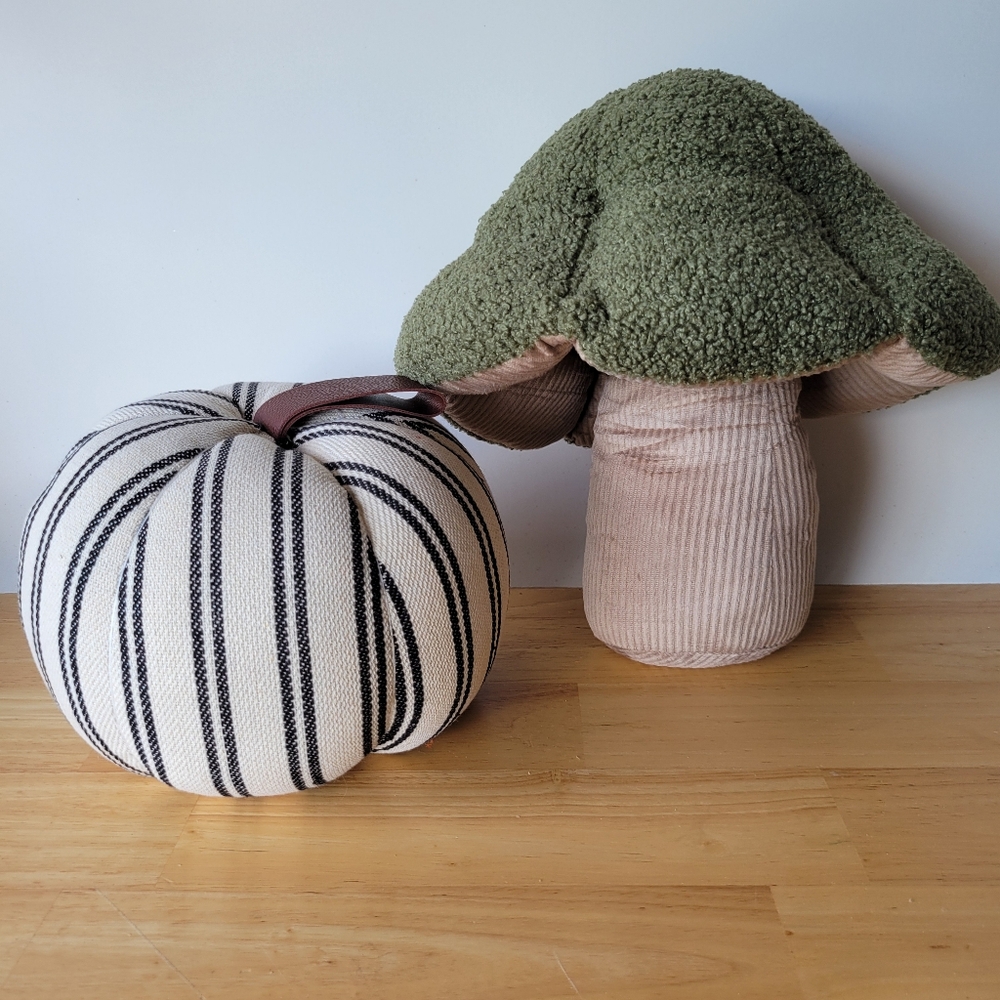 Fall Decoration Pillows Mushroom and Pumpkin Pillows